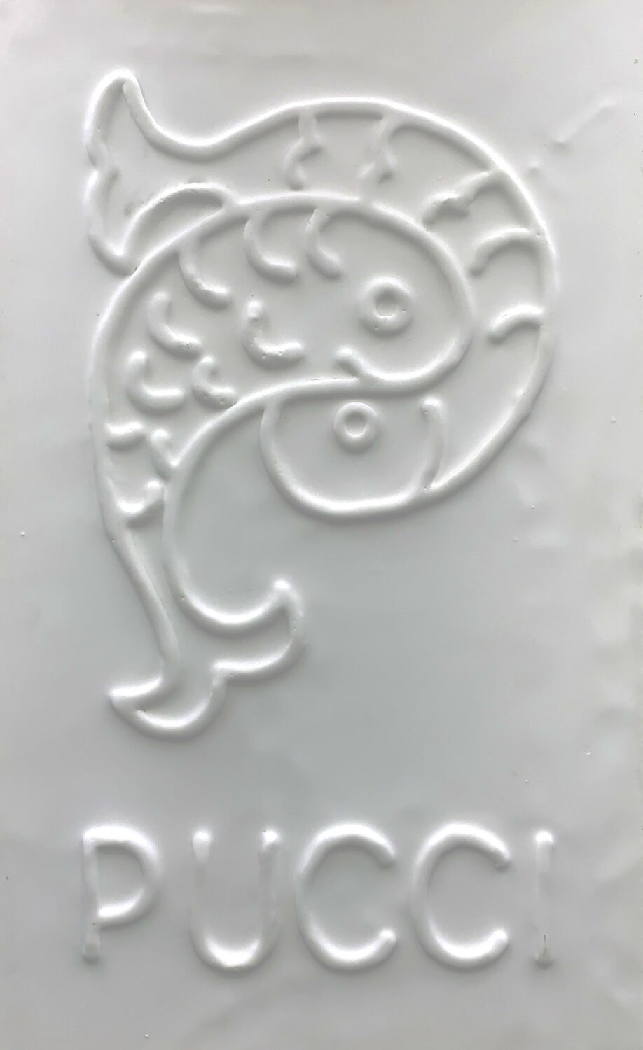 Identité visuelle en volume plâtre porcelaine